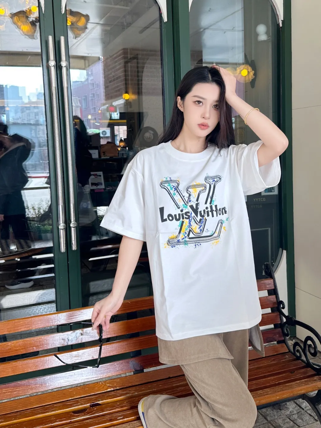 Louis Vuitton/Louis Vuitton graffiti large logo printed short sleeves